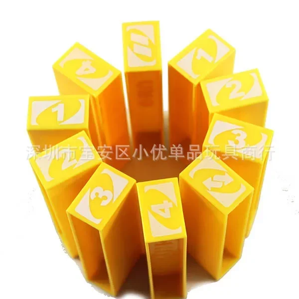 Juego de cartas Mattel Stacko  - Novelty Gifts reseña y precio