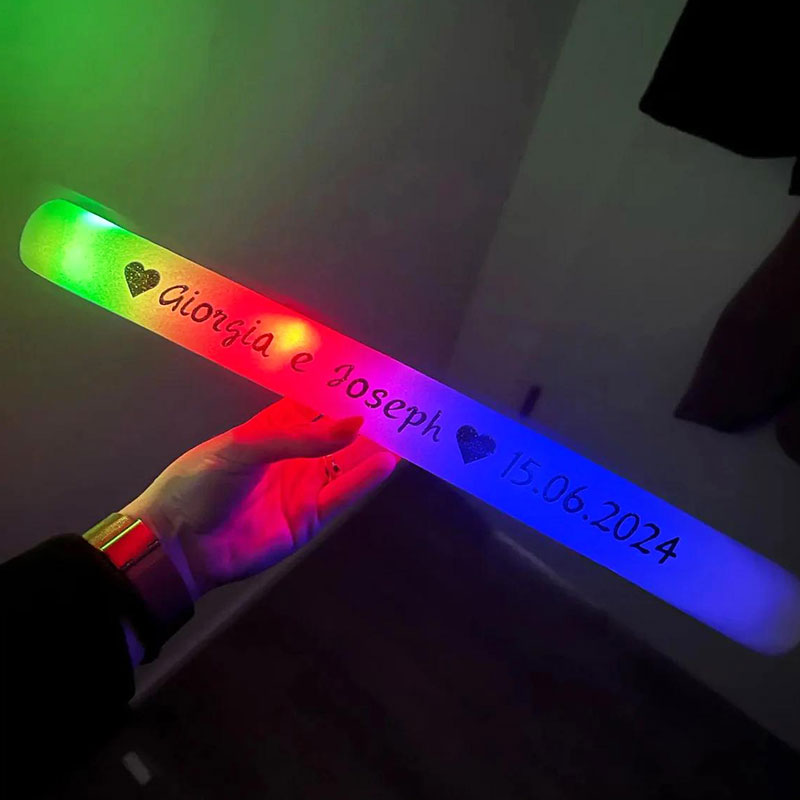 30 palitos de espuma luminosos - Flashing Led Foam Sticks Party reseña y precio